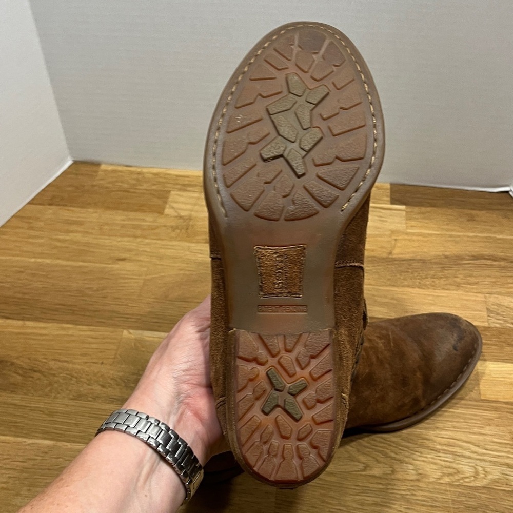 Born Brown Suede w / Braided Leather Trim Sylvia Ankle Booties Boots Women’s 9.5 - Picture 13 of 16